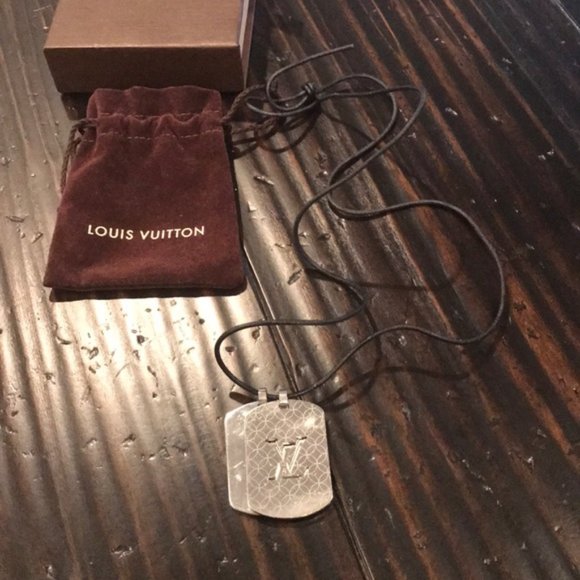 LOUIS VUITTON DOG TAG NECKLACE!!!!! Authentic - Picture 4 of 5